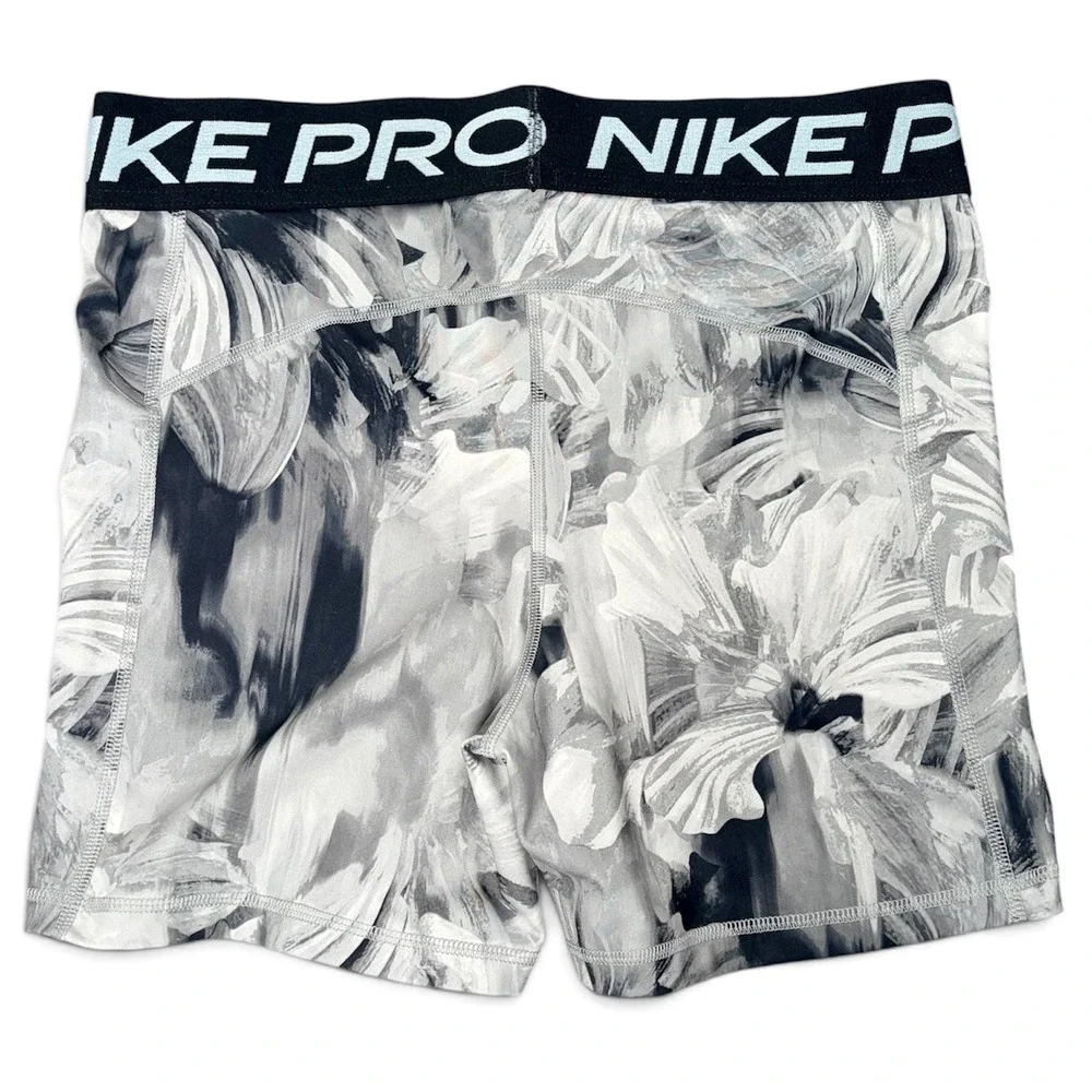 Nike Pro 4